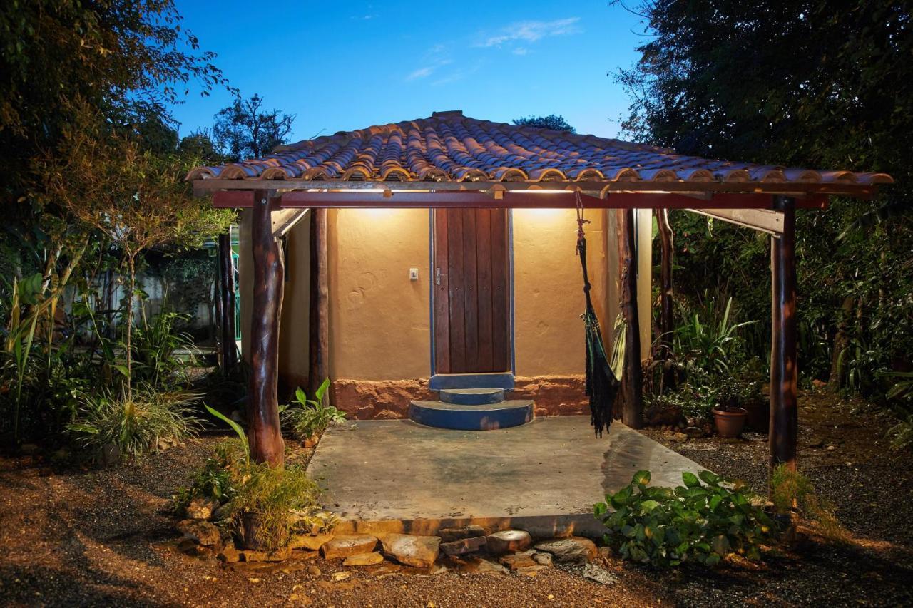 Chale Ipe - Jatoba Villa Alto Paraiso de Goias Luaran gambar