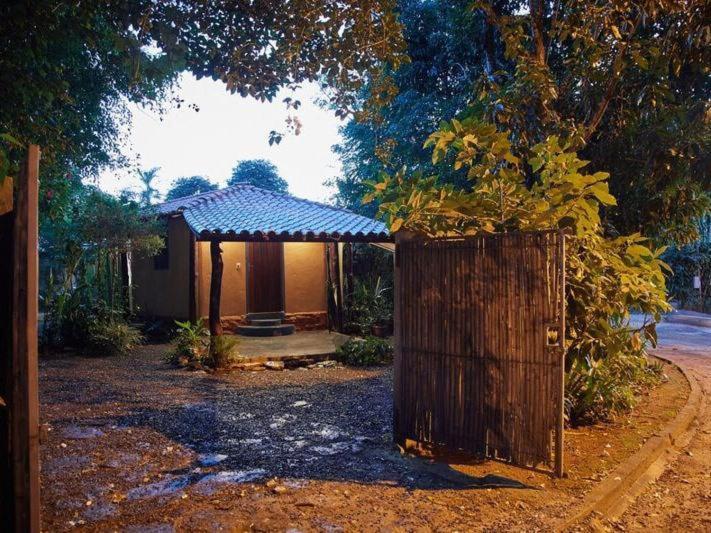 Chale Ipe - Jatoba Villa Alto Paraiso de Goias Luaran gambar
